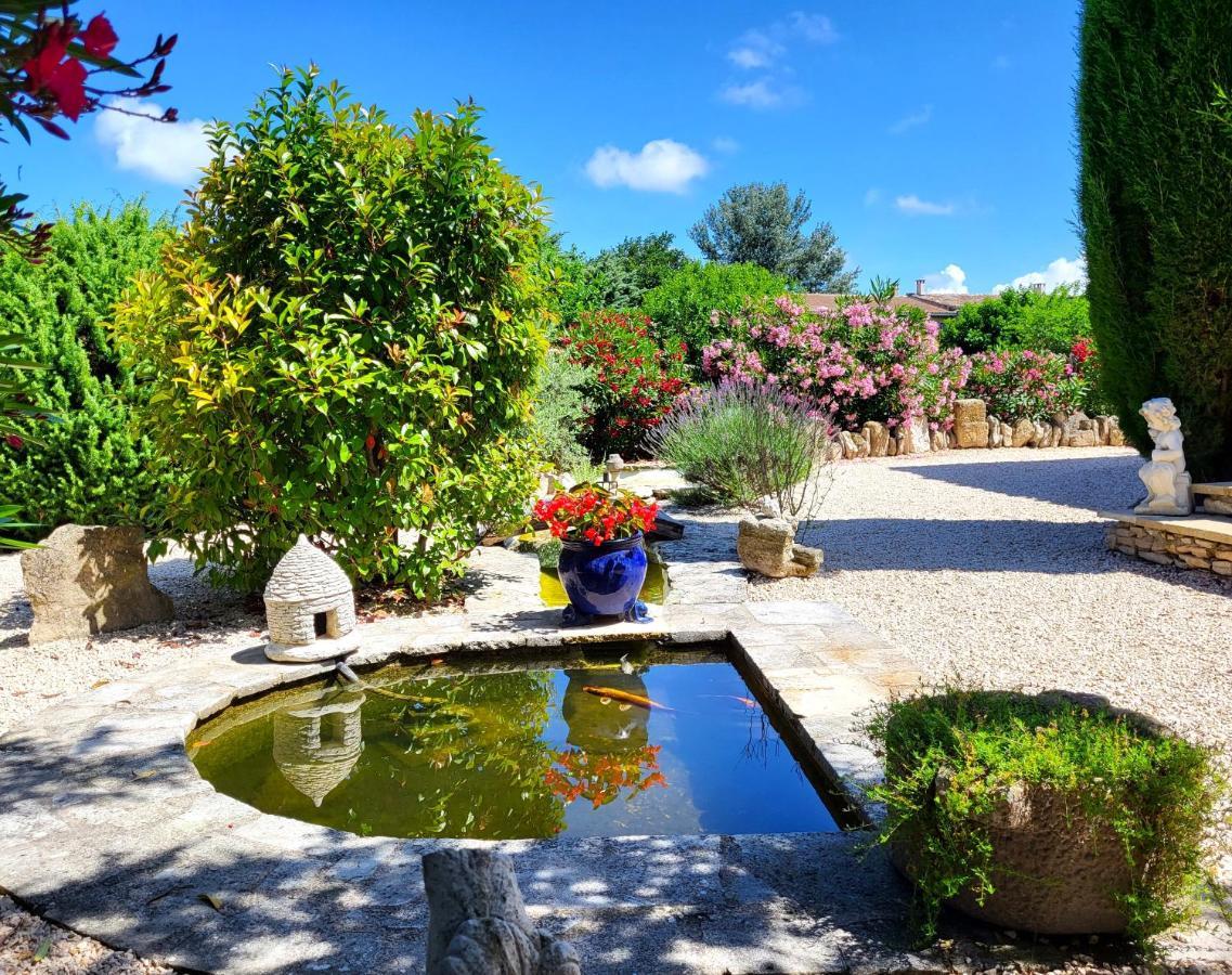 "La Massette Du Cheval Blanc" Villa De Caractere En Pierre LʼIsle-sur-la-Sorgue Eksteriør bilde